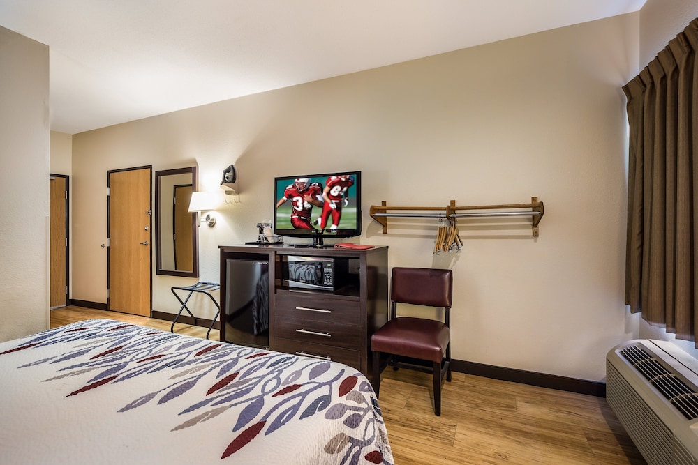 Red Roof Inn St Louis Troy IL - photo 11