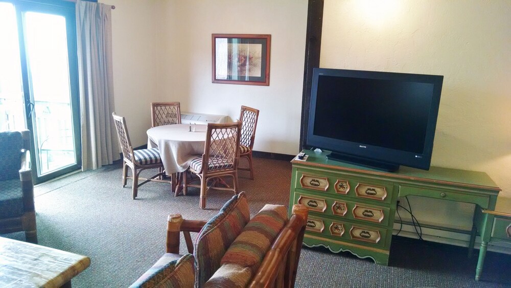 Beech Mountain Inns - photo 18