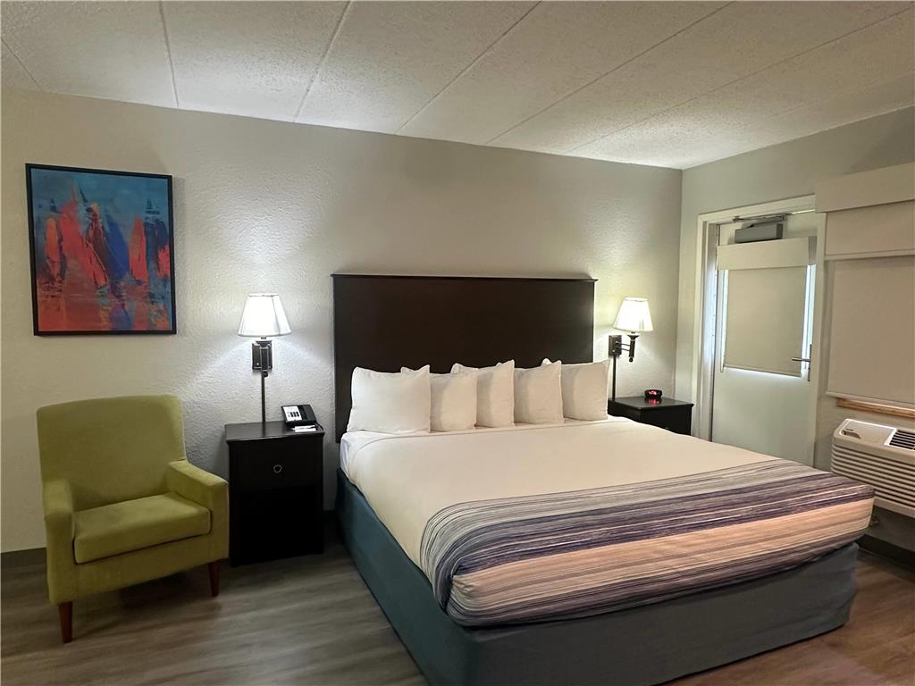 AmericInn by Wyndham Menominee - photo 24