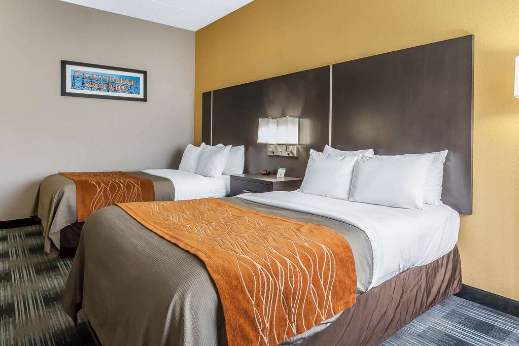 Comfort Inn Cleveland Airport - photo 11