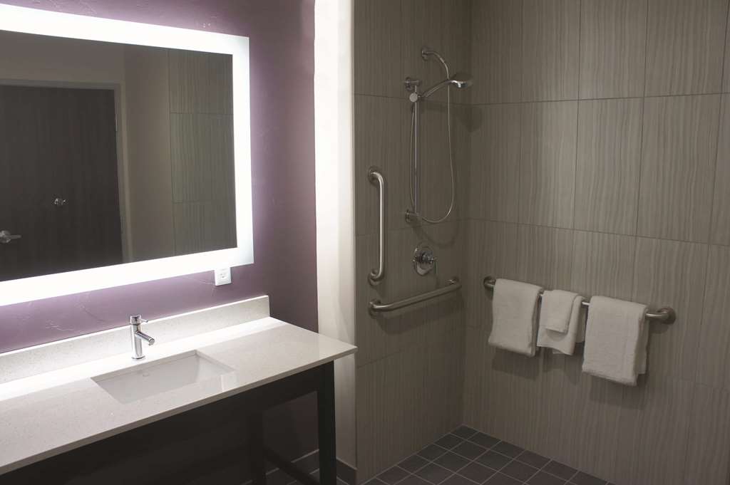 La Quinta Inn & Suites by Wyndham Kanab - photo 19
