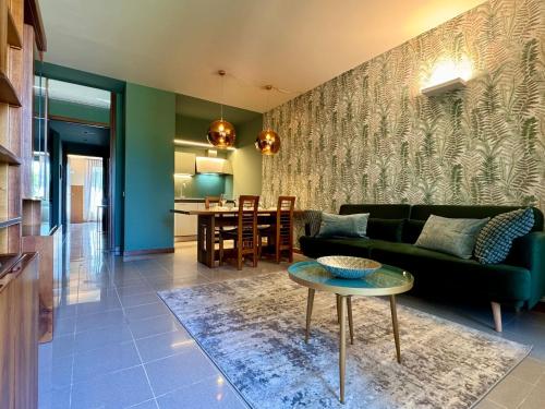 La Libellula Parcheggio gratuito — 4-Star Luxury Hotel in Alba, Italy