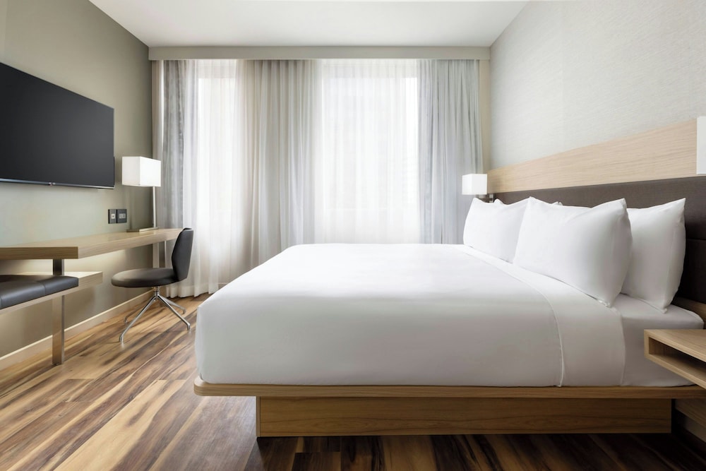 AC Hotel by Marriott Honolulu - photo 11