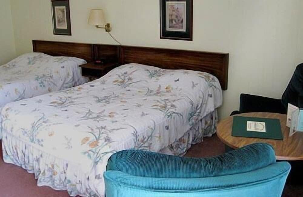 The Wayside Inn - photo 36