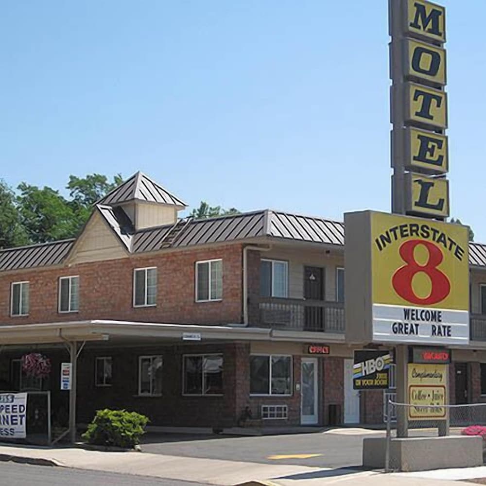 Interstate 8 Motel - photo 2