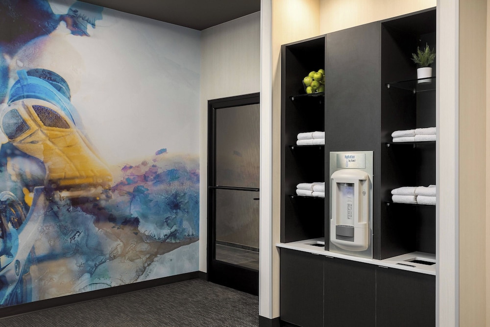 Courtyard By Marriott Seattle Northgate - photo 22