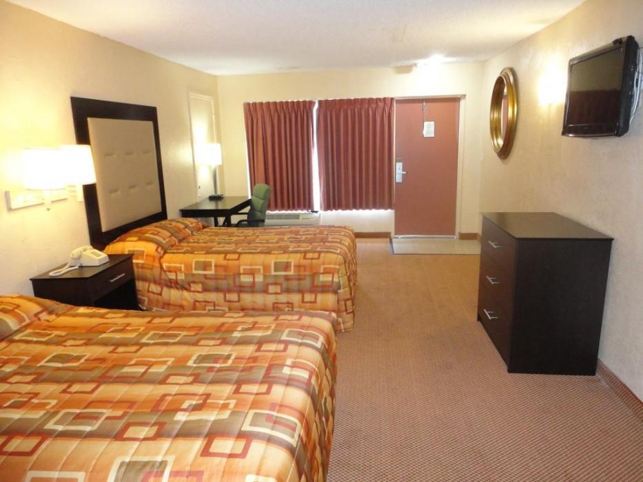 Plantation Inn Hotel And Lounge - photo 9