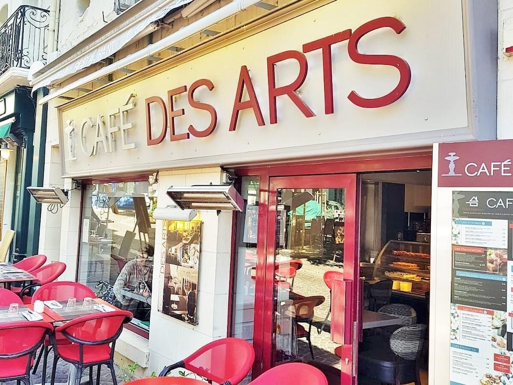 L’hotel du Café des Arts in Chinon, France