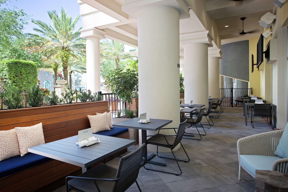 Embassy Suites by Hilton Tampa Downtown Convention Center - photo 95