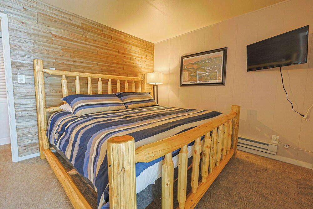 Wild Irishman 2 bed 2 bath Sleeps 9 WIBH - photo 47