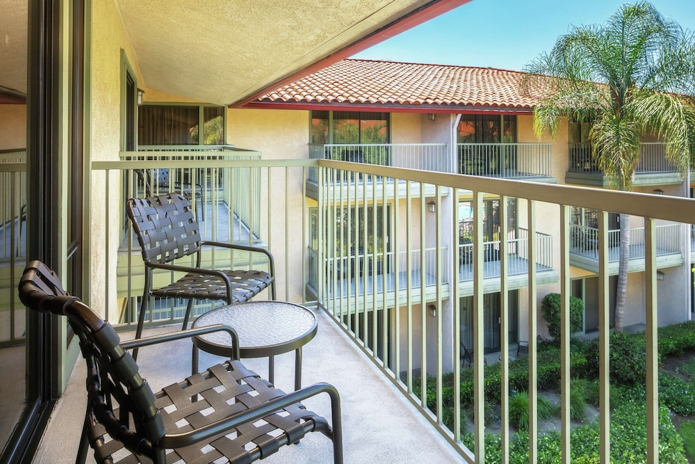 DoubleTree by Hilton Ontario Airport - photo 28
