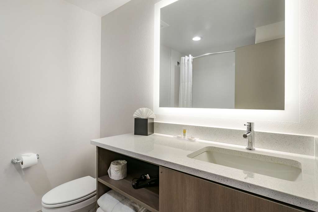 Comfort Inn & Suites New Port Richey Downtown District - photo 25