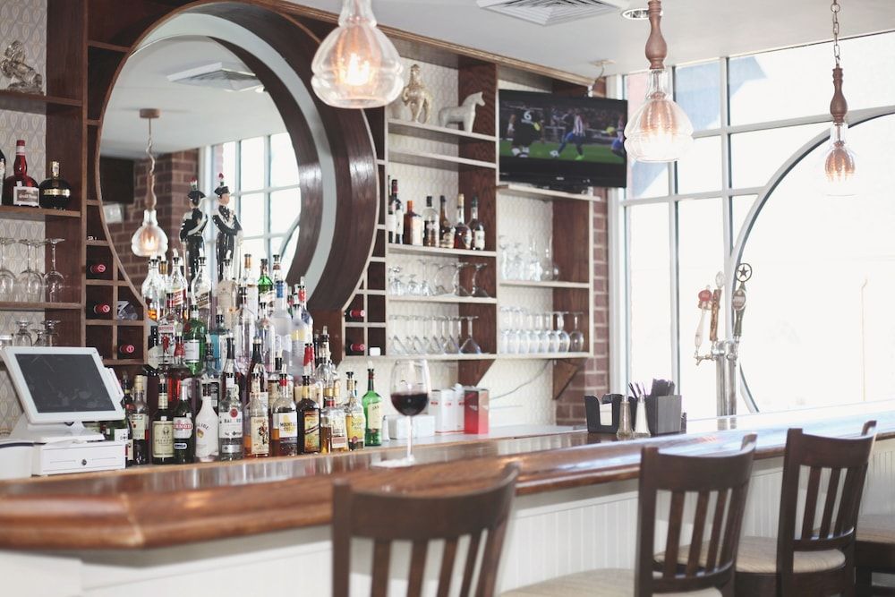 Sheridan Livery Inn & Restaurant - photo 20