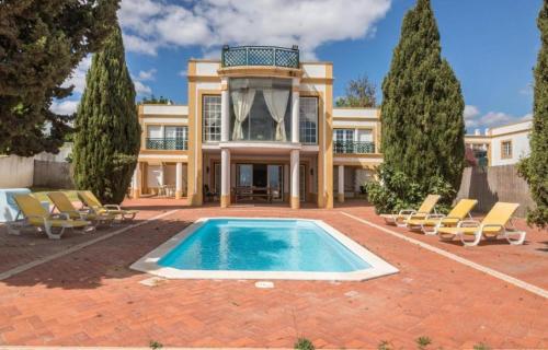 Casa da Vigia waking up in front of the sea — 4-Star Luxury Hotel in Albufeira, Portugal