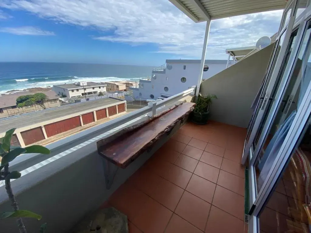 Playa Del Mar 12 — 4-Star Luxury Hotel in Margate, South Africa