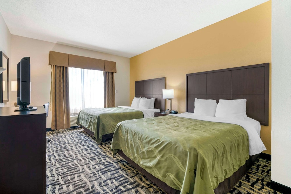 Spark by Hilton La Grange - photo 3