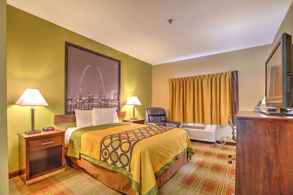 Super 8 by Wyndham Waterloo - photo 6
