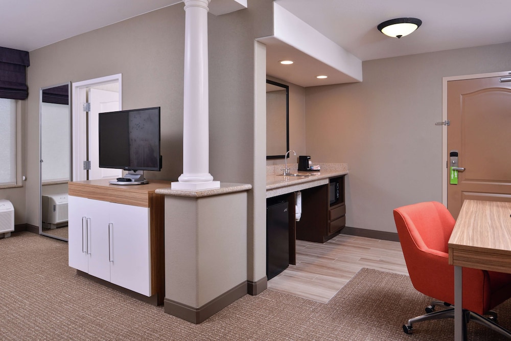 Hampton Inn & Suites Woodland Sacramento Area - photo 24