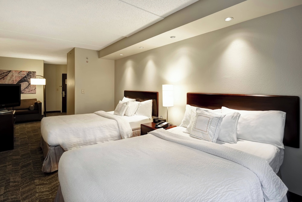 Springhill Suites by Marriott Louisville Airport - photo 16