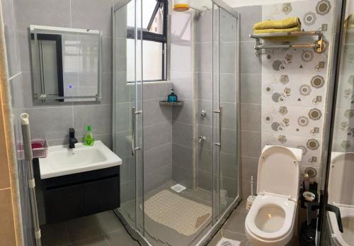 Exquisite Urban Apartment in Kilimani by The Manna Stays