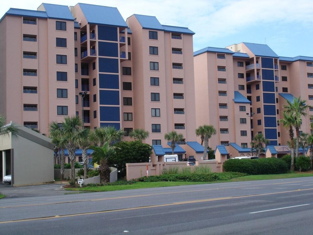 3 Baths Large Beachfront Unit — 4-Star Luxury Hotel in Orange Beach, United States