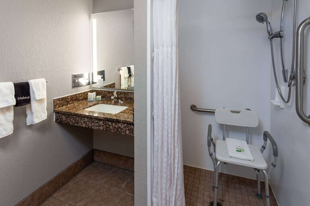 AmericInn by Wyndham New Richmond - photo 33
