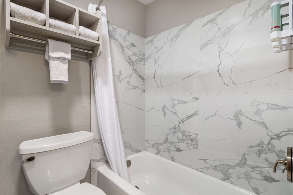 Best Western Park City Wichita North - photo 35