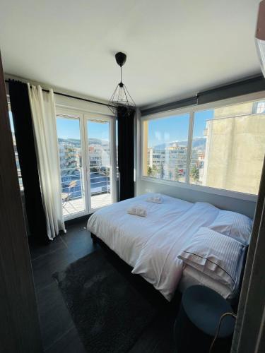 City Life Apartments — 4-Star Luxury Hotel in Ioannina, Greece