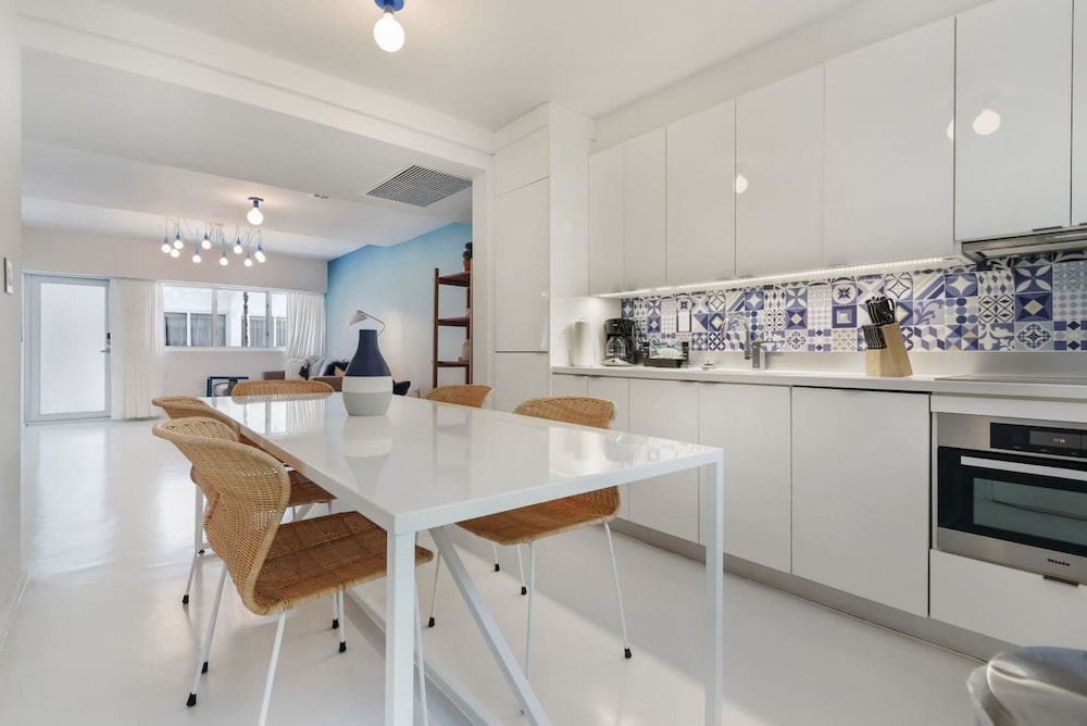 Roami at 250 Collins - photo 52