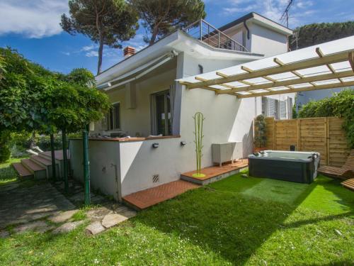 Villa Le Dune by Interhome — 4-Star Luxury Hotel in Marina Di Pisa-Tirrenia-Calambrone, Italy