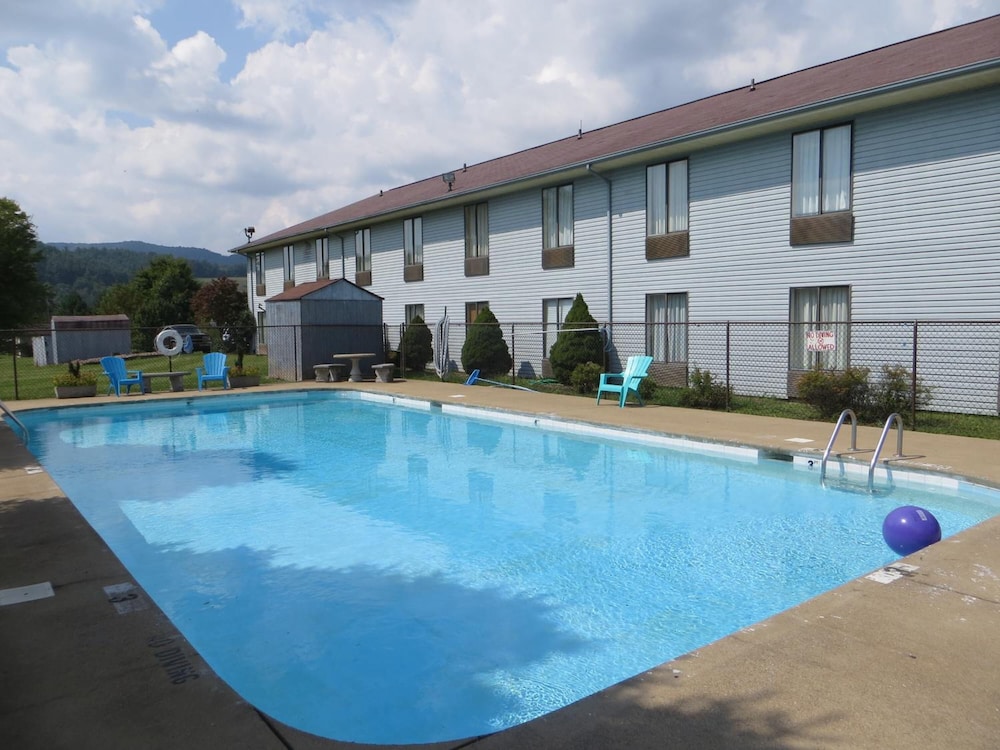 Americourt Hotel - photo 33