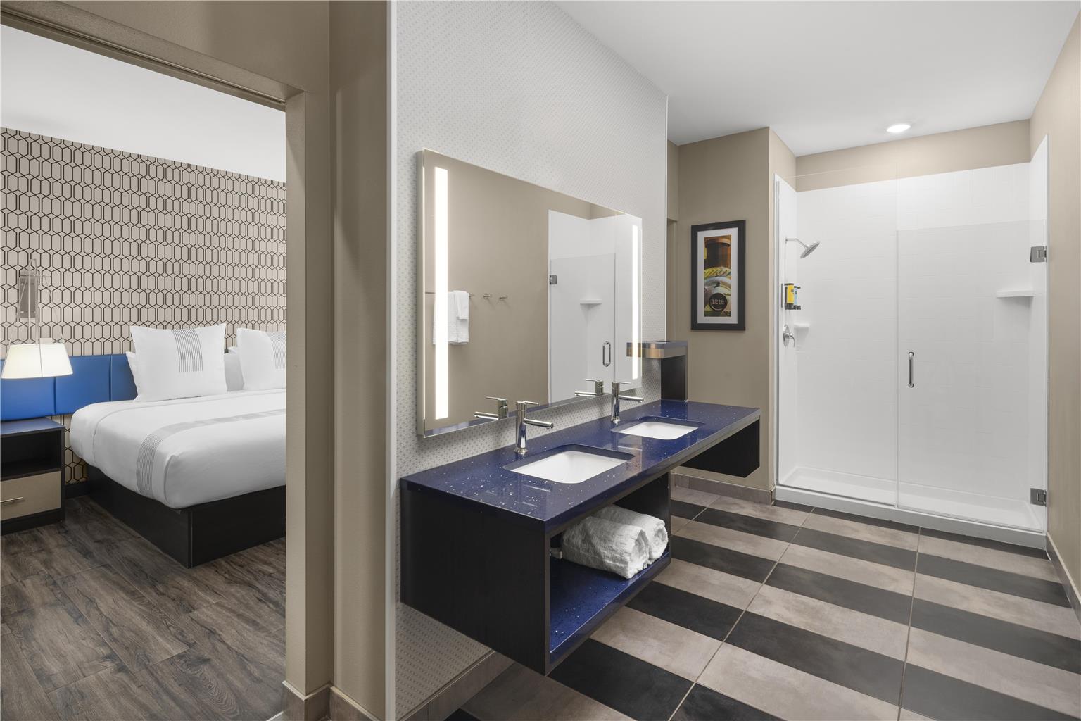 GLō Best Western Dawley Farms In Sioux Falls - photo 36