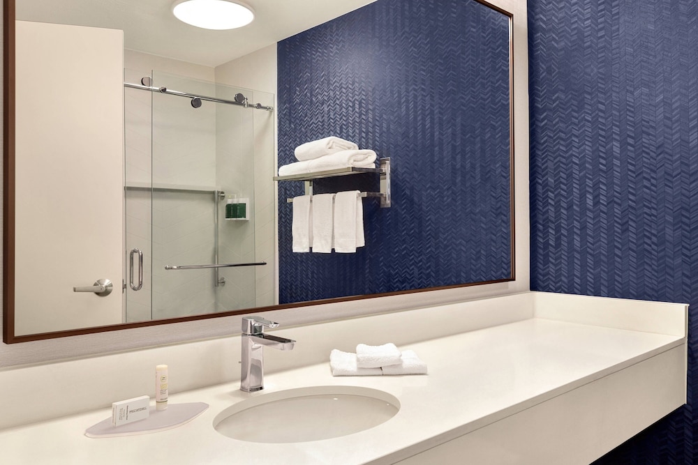 Fairfield Inn by Marriott Erie Millcreek Mall - photo 12