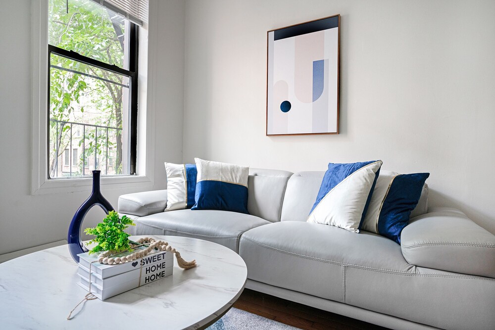 Prime Upper west Side Location 1 Bedroom Apt — 4-Star Luxury Hotel in New York City, United States