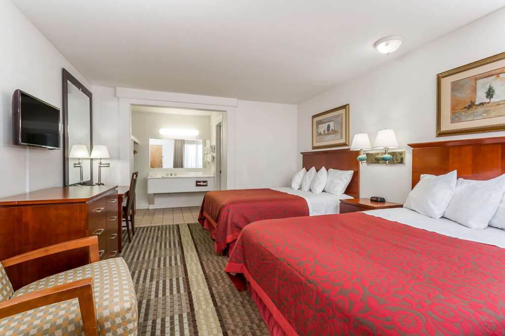 Days Inn by Wyndham Kimball - photo 6