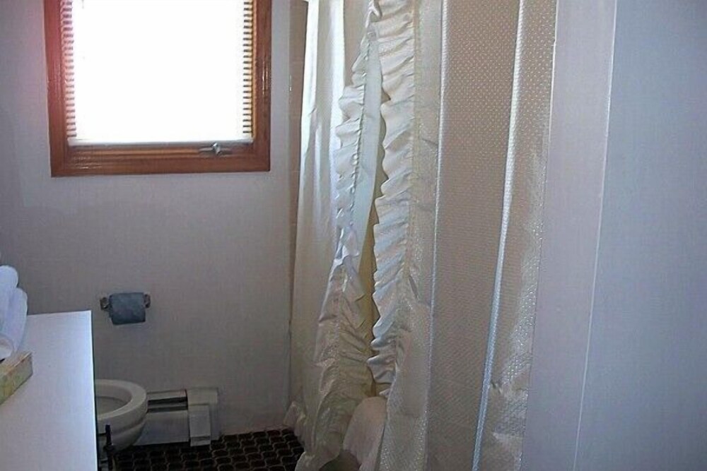 Aquarius Arms Motel - photo 29