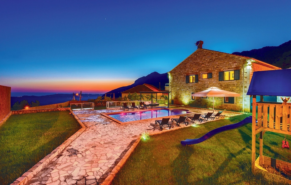Villa Pave — 4-Star Luxury Hotel in Dubrovnik, Croatia