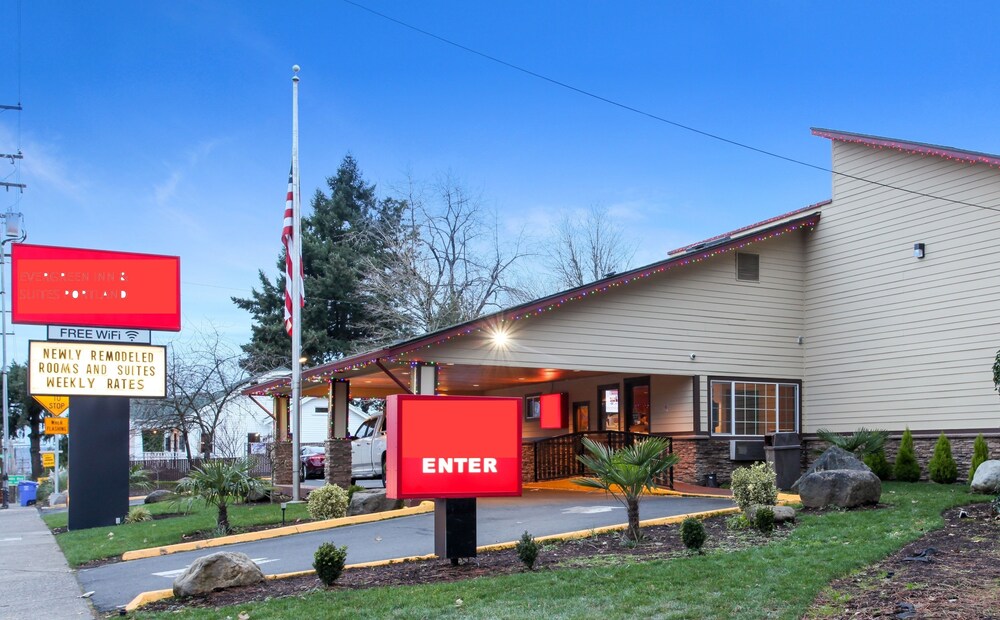 Evergreen Inn & Suites Portland - photo 28