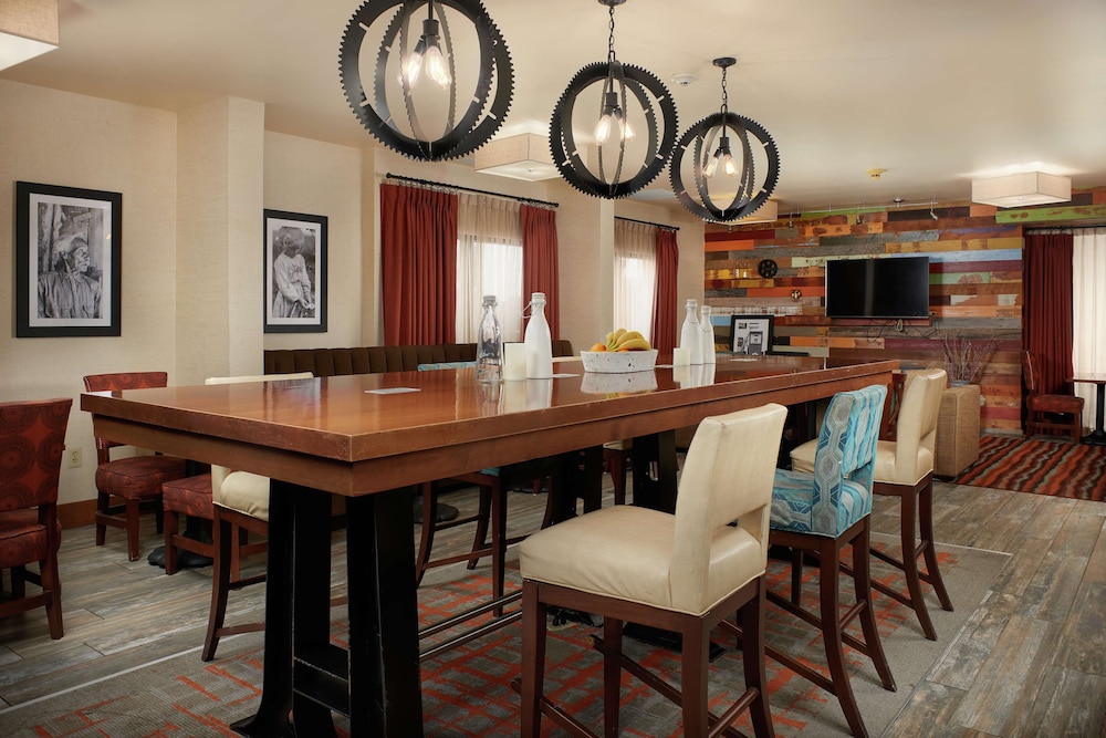Hampton Inn Beaumont - photo 27