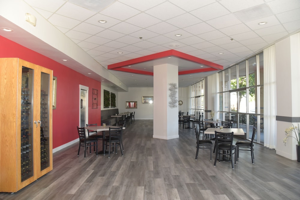 Ramada by Wyndham San Diego National City - photo 48