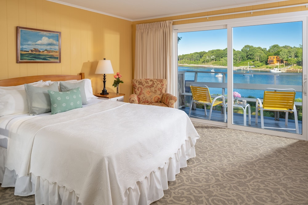 Dockside Guest Quarters & Restaurant - photo 30