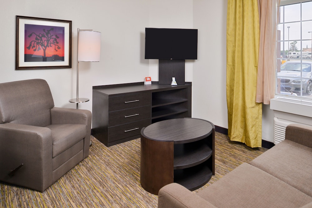 Candlewood Suites Beaumont by IHG - photo 14