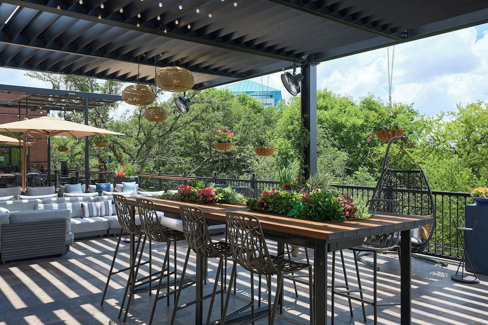 Renaissance Austin Hotel - photo 68