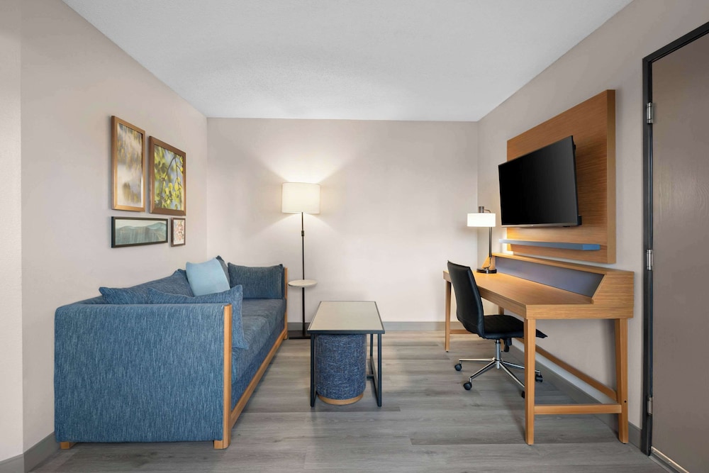 Country Inn & Suites by Radisson Coon Rapids MN - photo 48