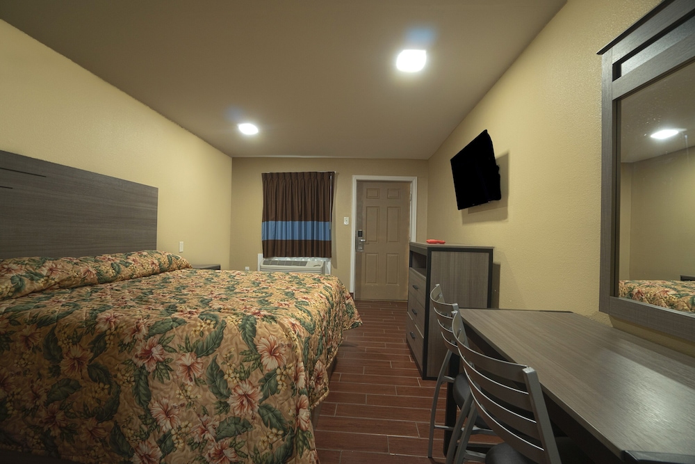 Days Inn by Wyndham Aransas Pass - photo 14