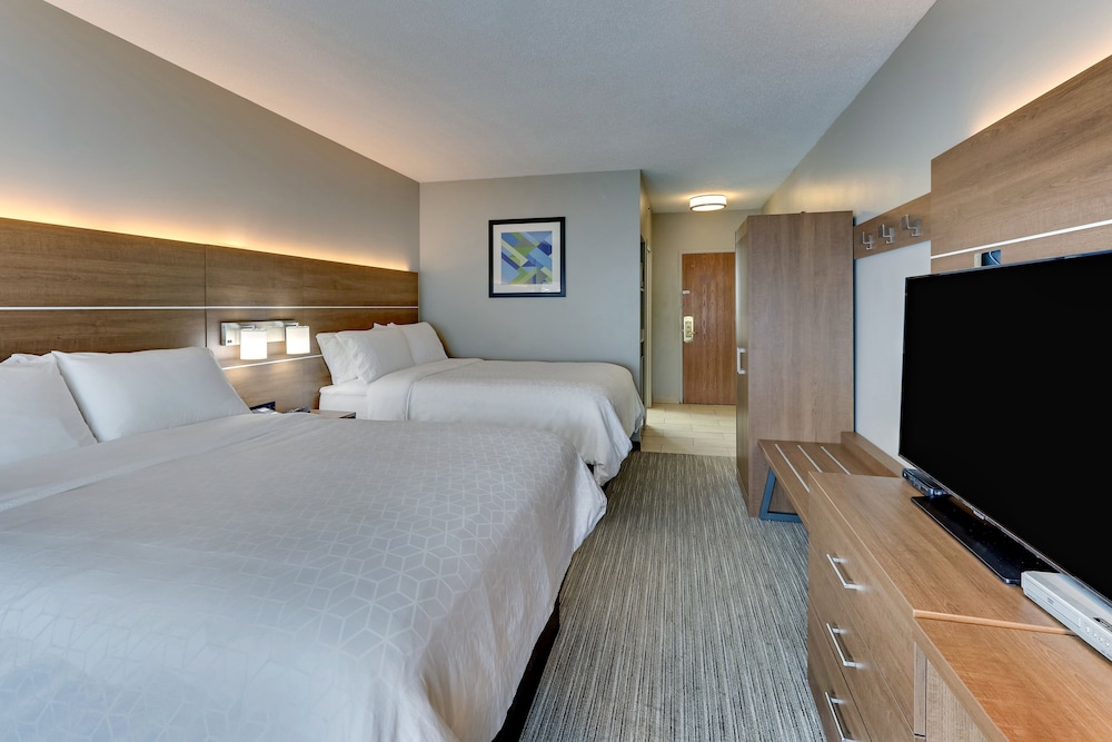 Holiday Inn Express Hotel & Suites Bad Axe by IHG - photo 21