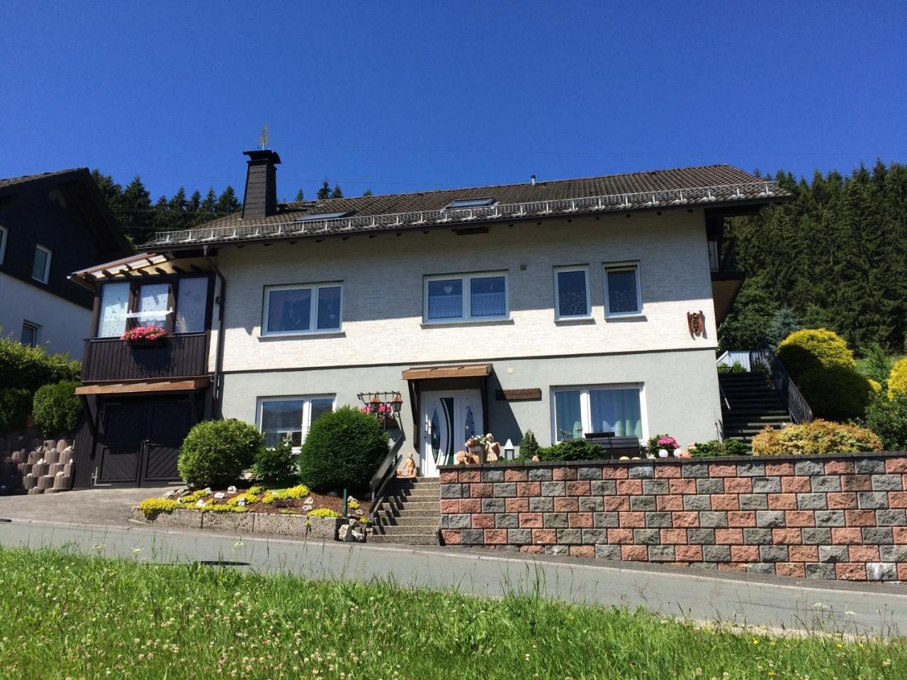 Ferienwohnung Engelmann — 4-Star Luxury Hotel in Winterberg, Germany