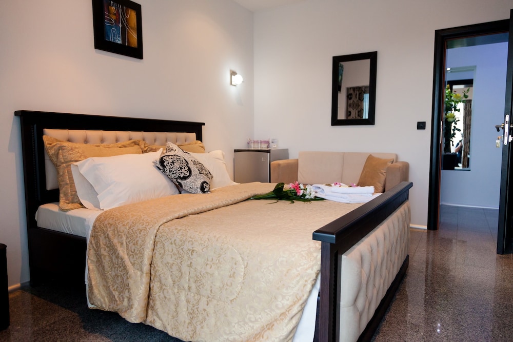 Hotel Senator — Ulcinj — photo 3