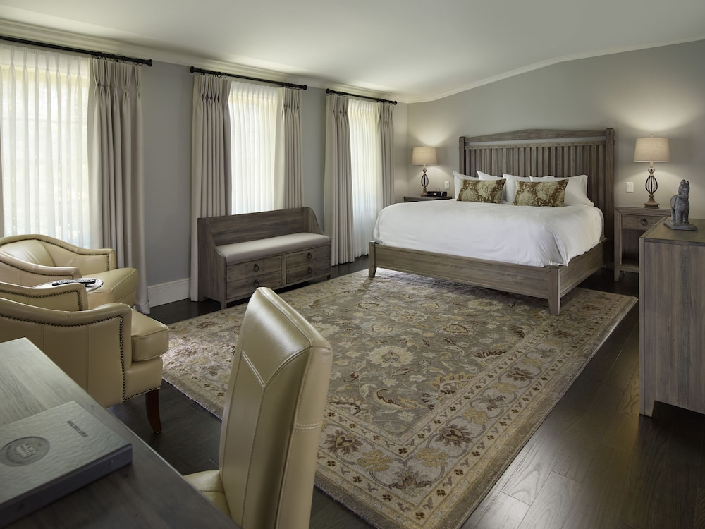 The Barracks Inn in Hamilton, Canada