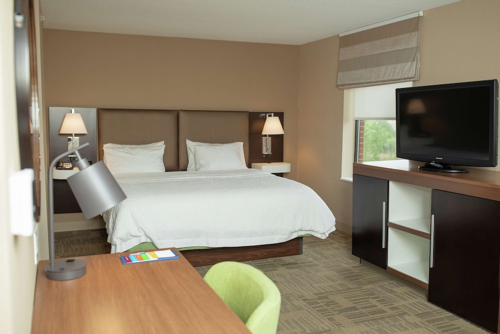 Hampton Inn Commerce Novi - photo 15